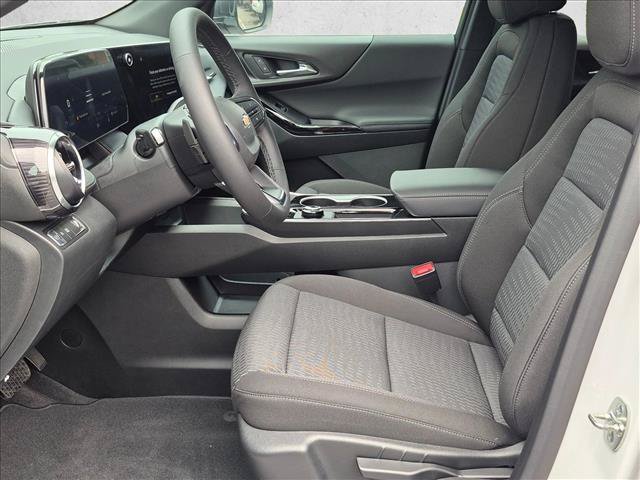 New 2026 Chevrolet Equinox LT w/ Safety and Technology Package FWD image 4