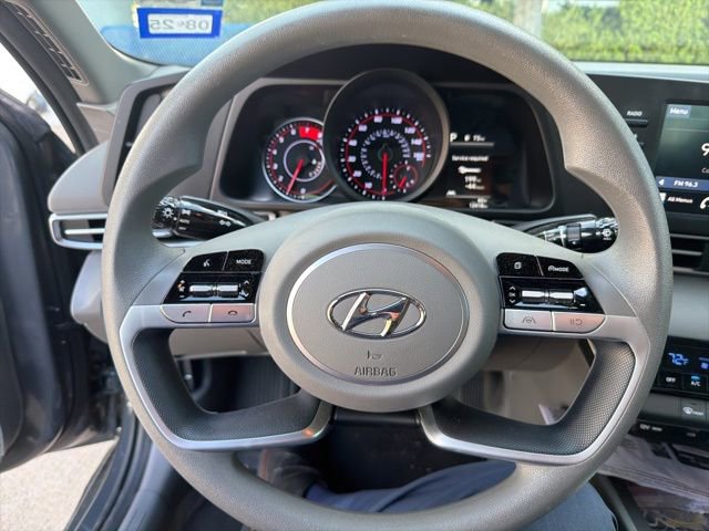 Certified 2023 Hyundai Elantra SEL w/ Cargo Package FWD image 4