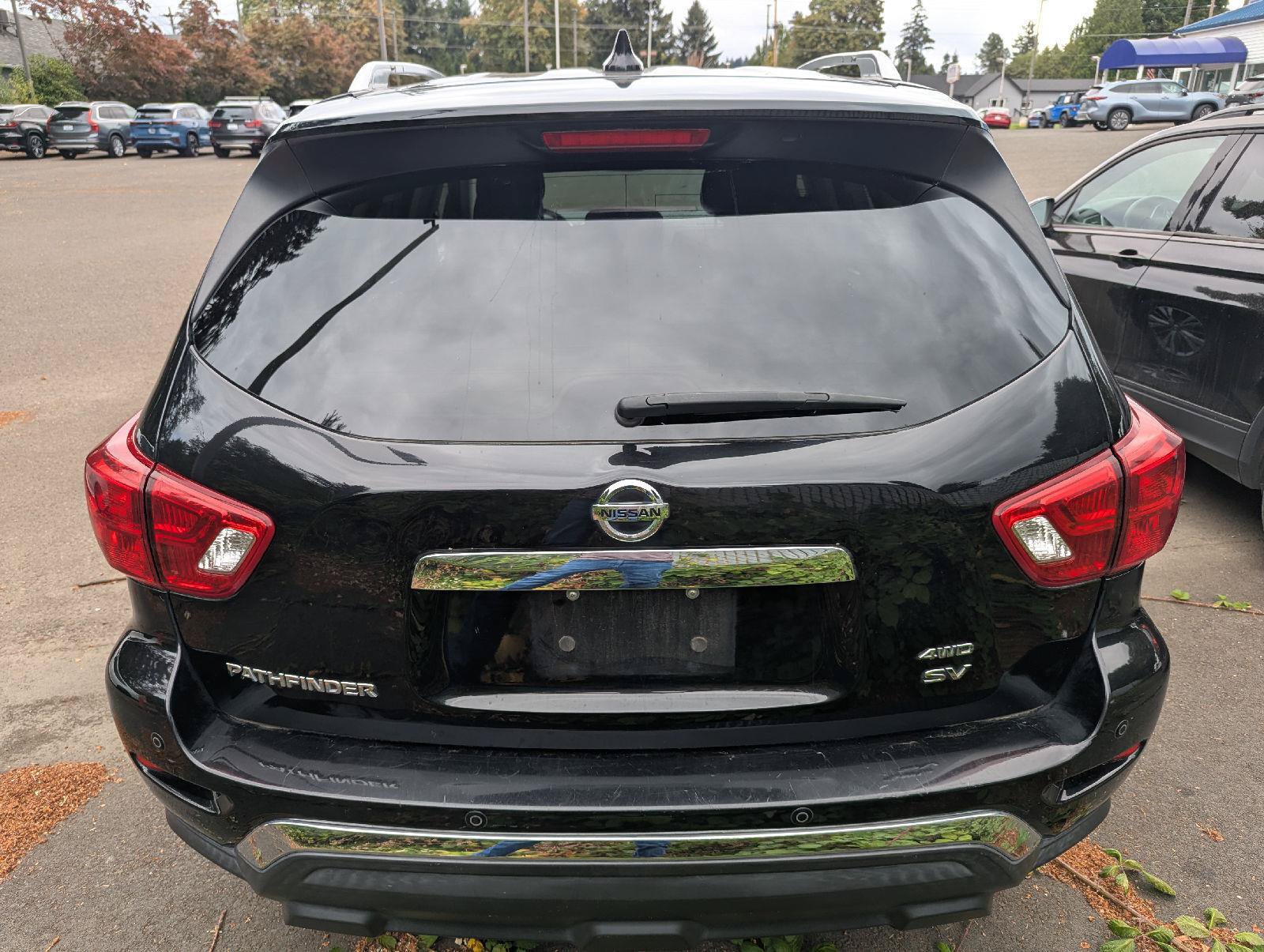 Used 2019 Nissan Pathfinder SV AWD/4WD image 5