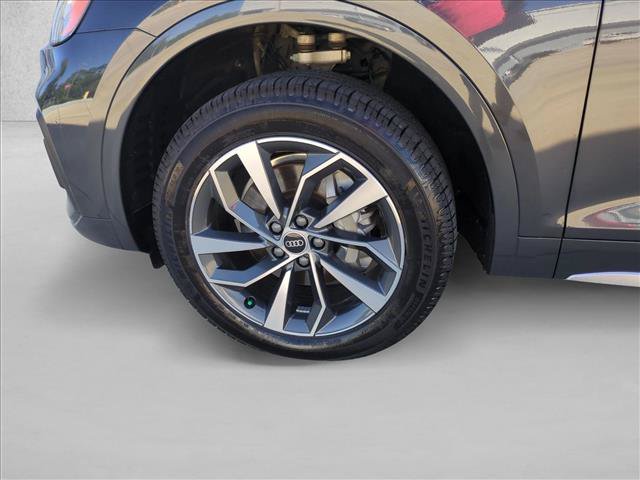 Used 2021 Audi Q5 2.0T Premium Plus w/ Premium Plus Package AWD/4WD image 24