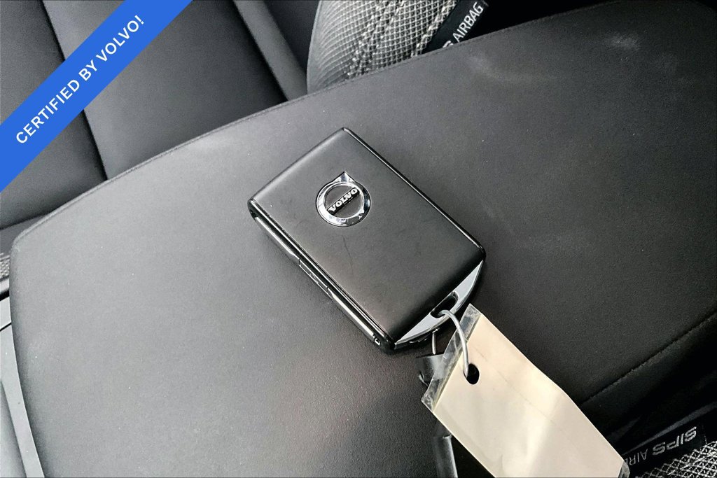 Certified 2023 Volvo C40 Recharge Core w/ Protection Package Premier AWD/4WD image 11