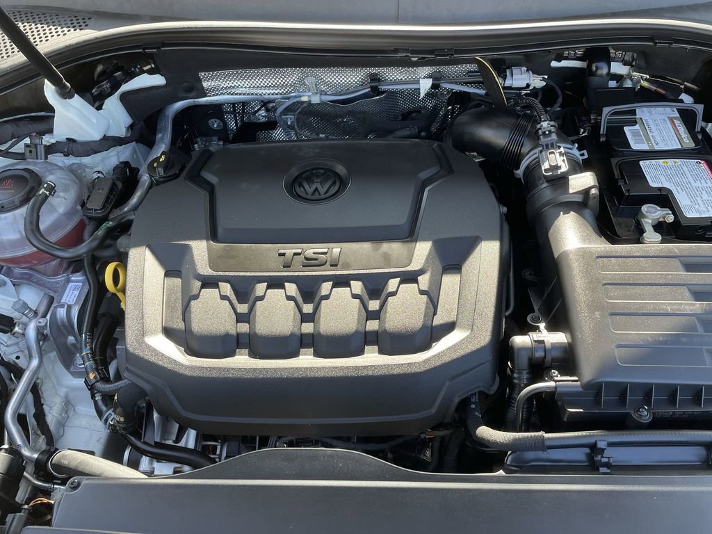 Used 2021 Volkswagen Tiguan SE w/ Panoramic Sunroof Package image 29