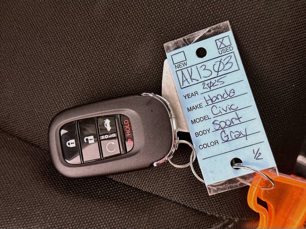 Used 2025 Honda Civic Sport image 32