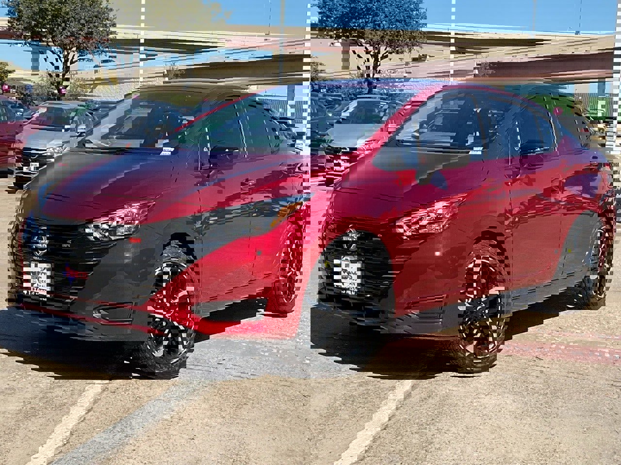 New 2025 Nissan Versa SR w/ Trunk Package image 2