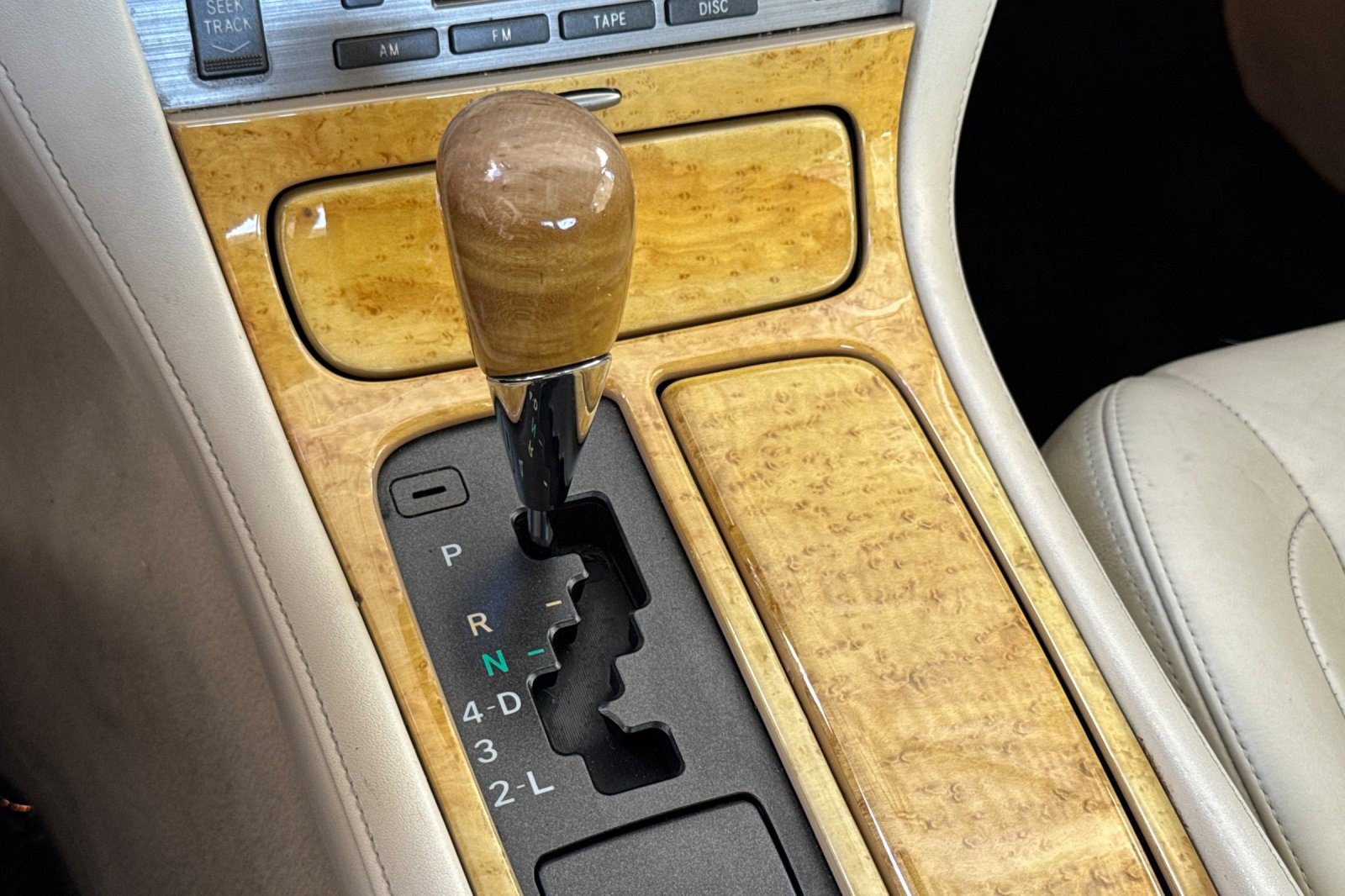 Used 2004 Lexus SC 430 Convertible RWD image 28