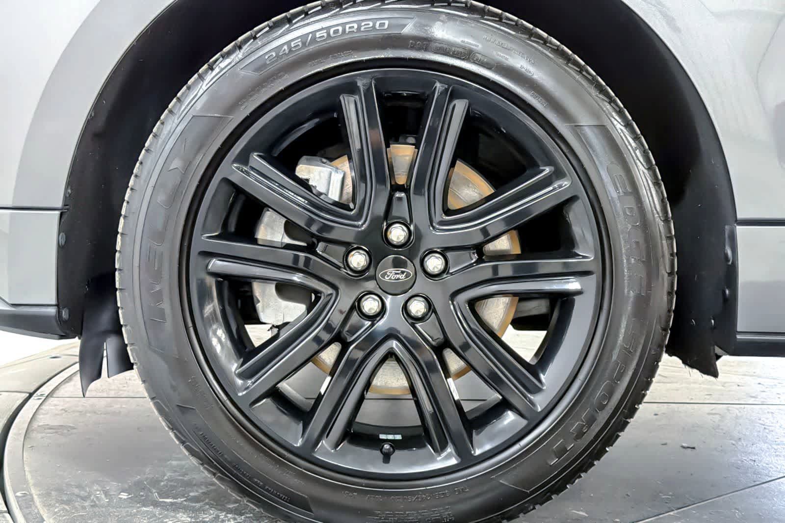 Used 2022 Ford Edge ST-Line w/ Class II Trailer Tow Package AWD/4WD image 26
