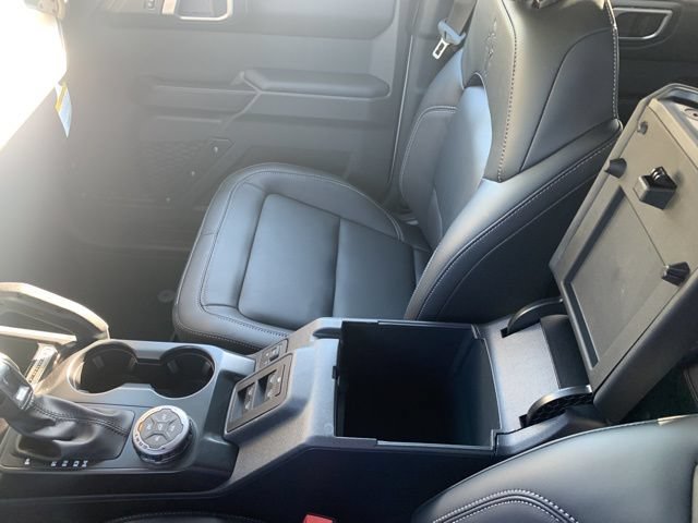 New 2026 Ford Bronco Outer Banks w/ Sasquatch Package AWD/4WD image 36