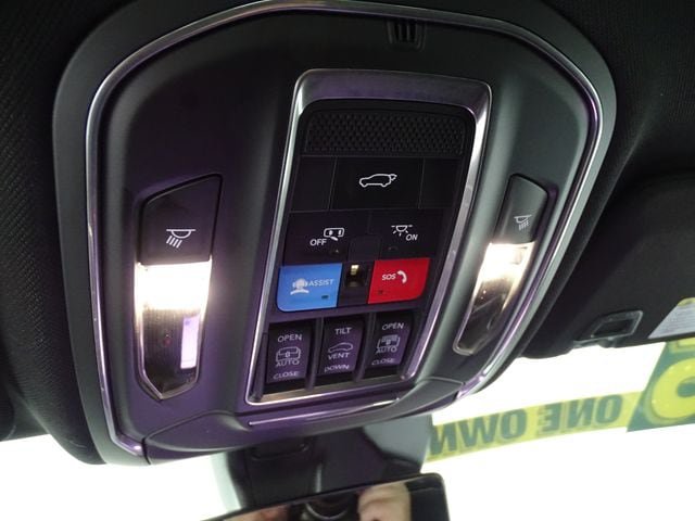 Certified 2025 Jeep Grand Cherokee Limited w/ Luxury Tech Group II AWD/4WD image 12