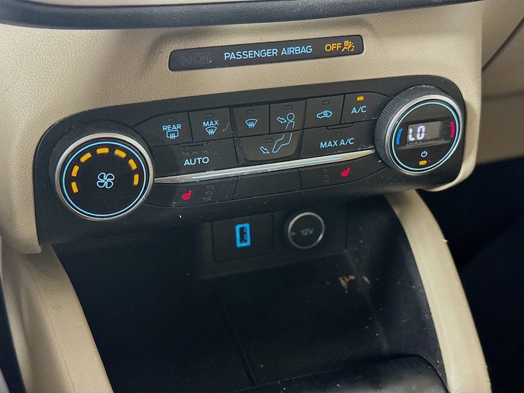 Used 2020 Ford Escape SE FWD image 17