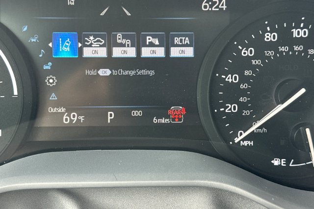 Certified 2026 Toyota Sienna XLE FWD image 31