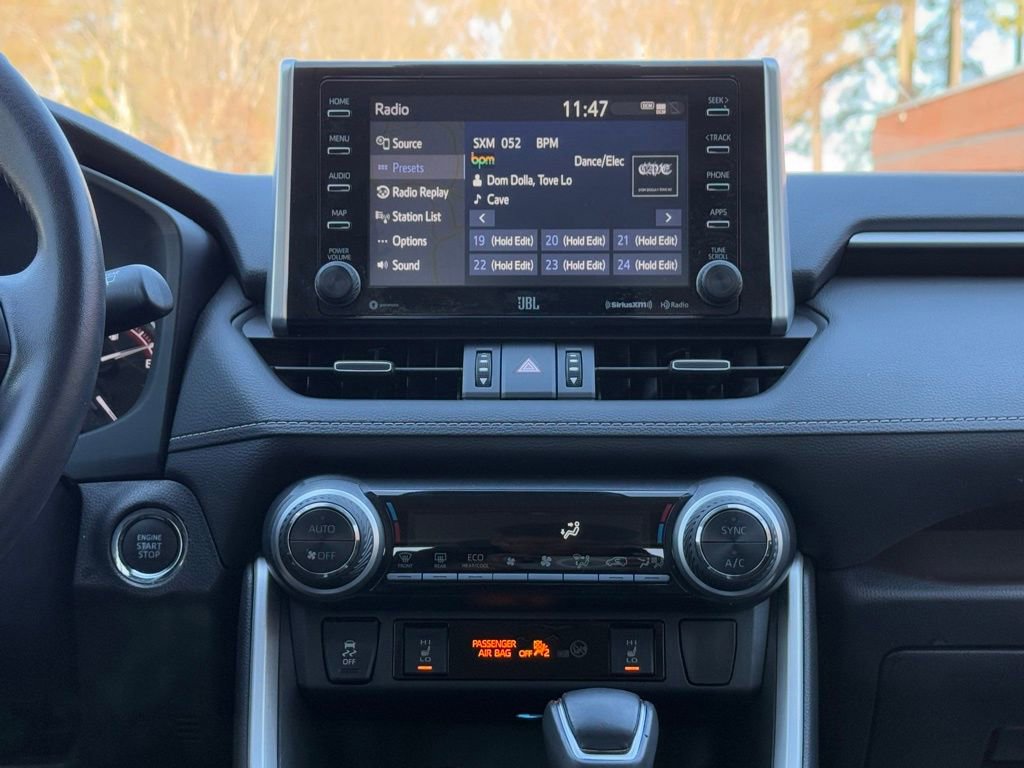 Used 2021 Toyota RAV4 Limited image 24