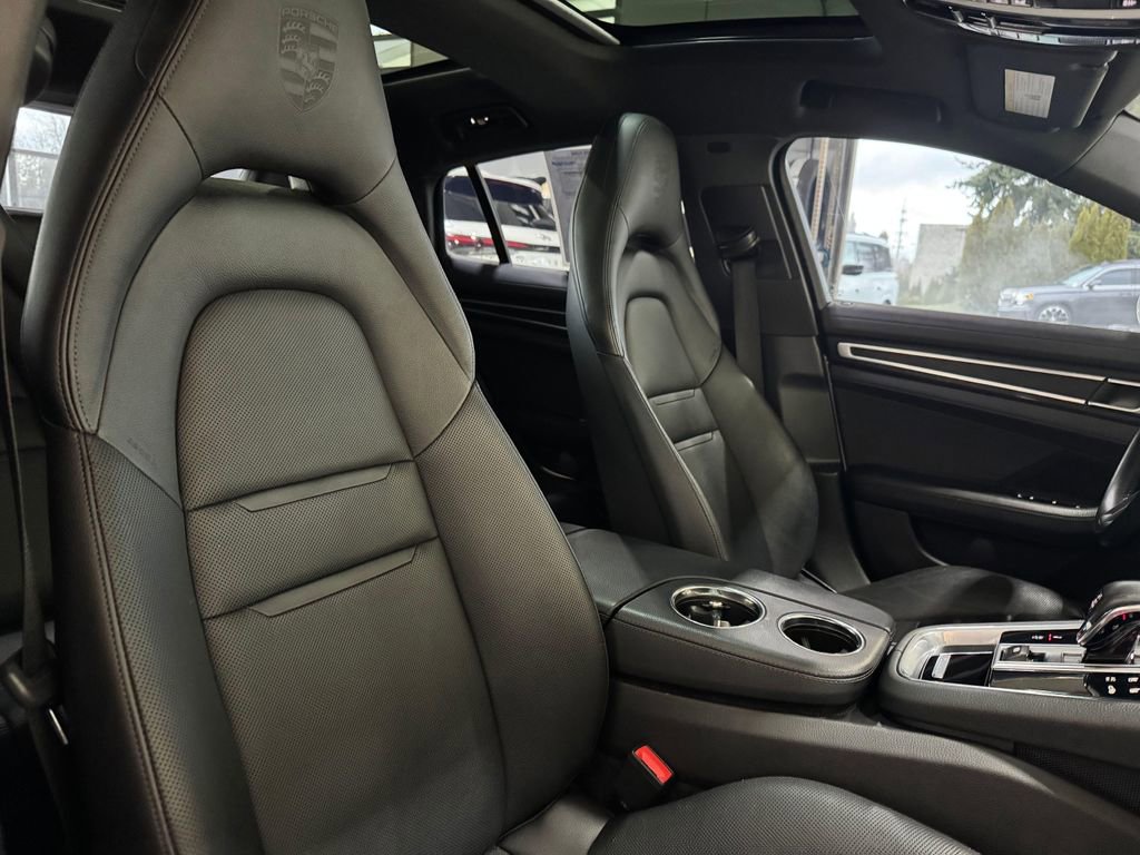 Used 2023 Porsche Panamera Platinum Edition w/ Sport Chrono Package RWD image 31