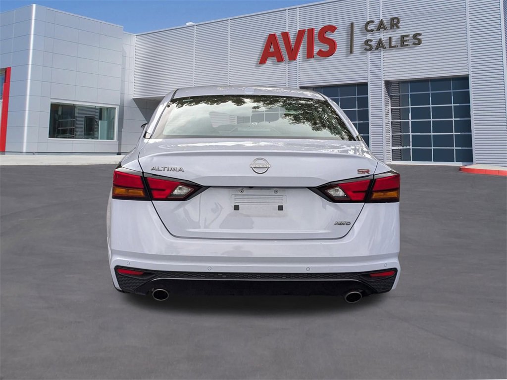 Used 2025 Nissan Altima 2.5 SR image 9