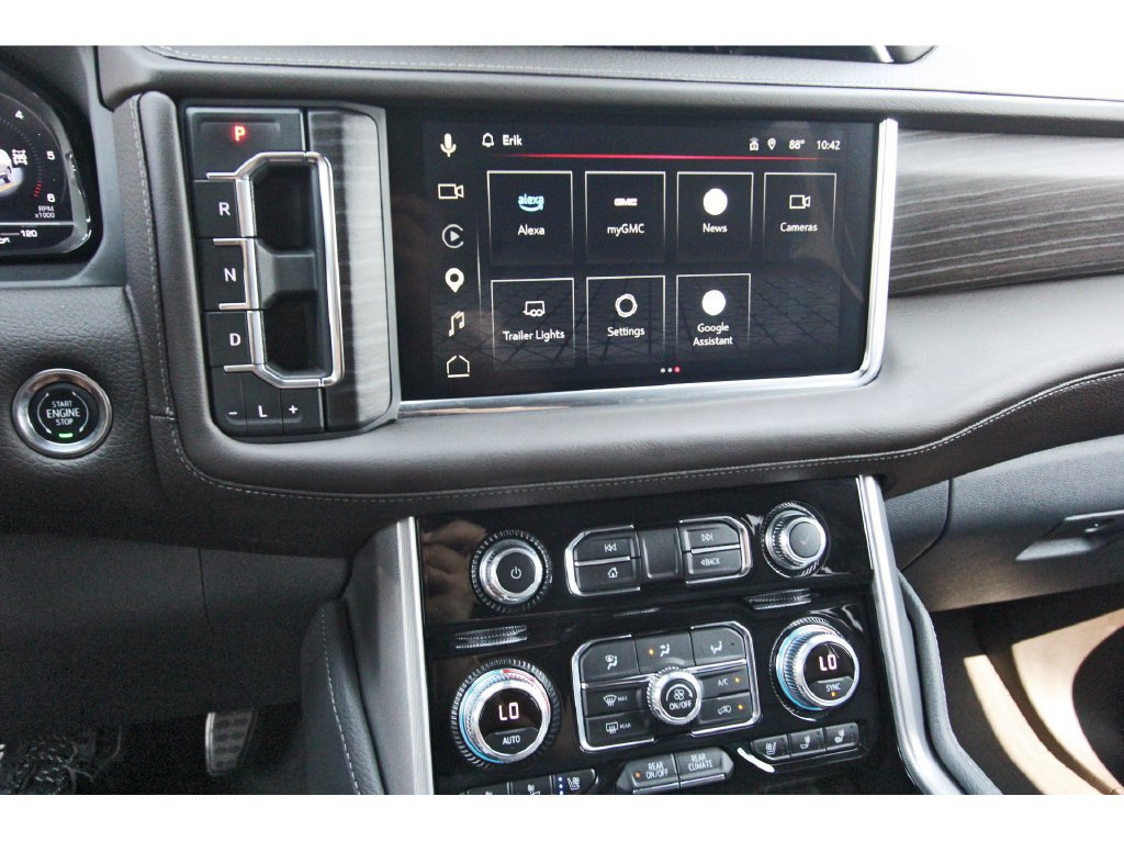 Used 2023 GMC Yukon Denali AWD/4WD image 21