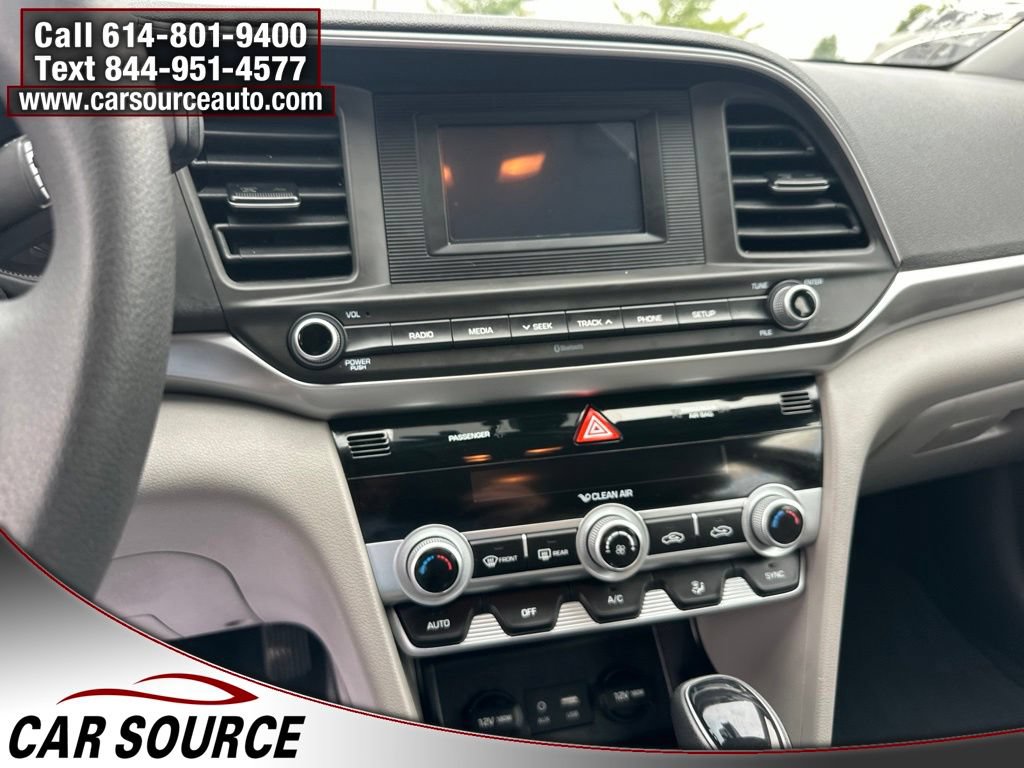 Used 2020 Hyundai Elantra SE FWD image 18