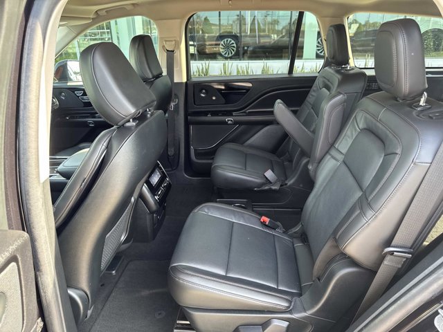 Certified 2024 Lincoln Aviator Reserve w/ Equipment Group 201A image 18