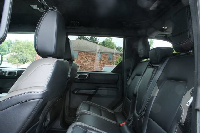 Used 2025 Ford Bronco Outer Banks AWD/4WD image 30