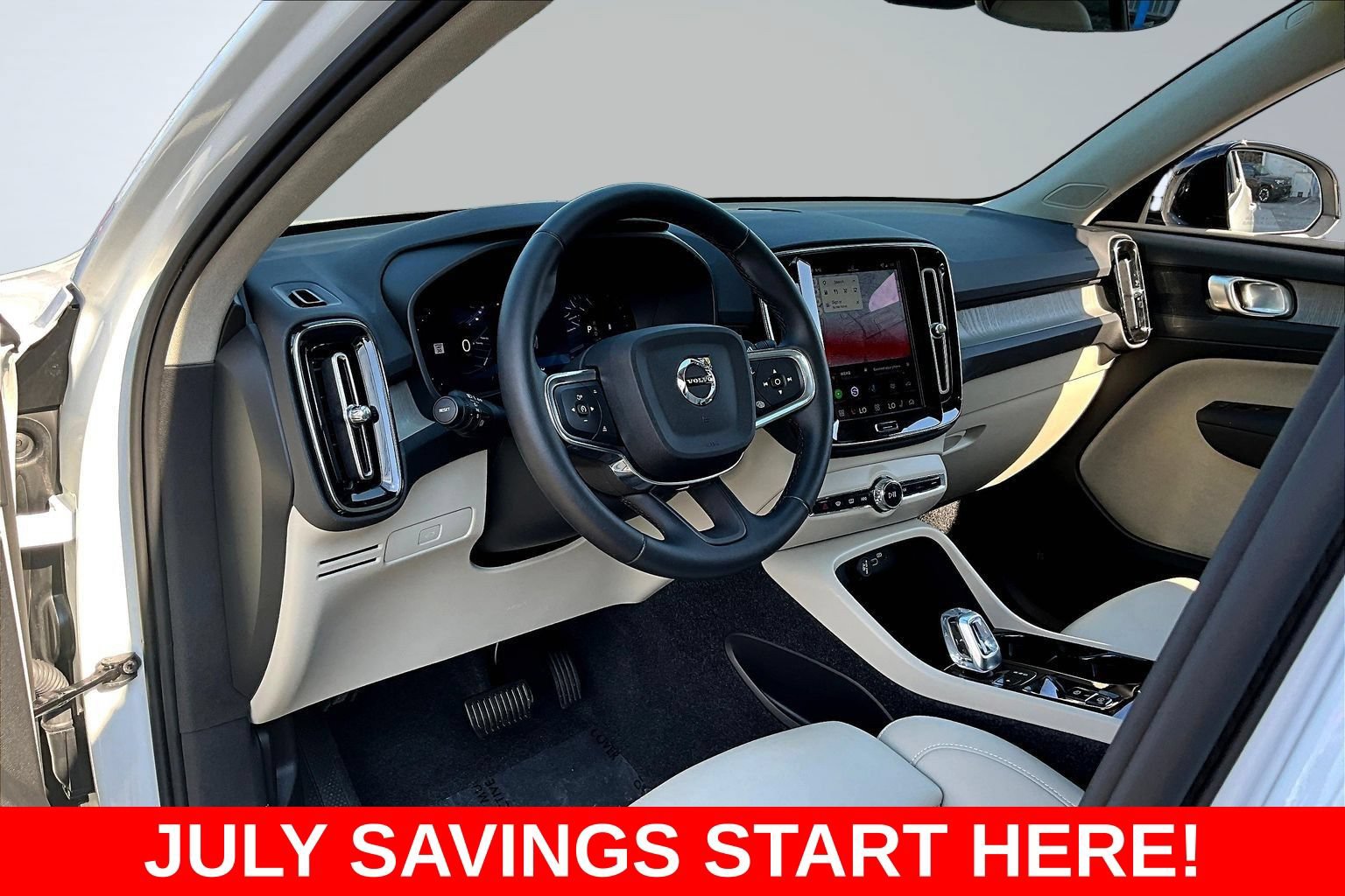 Used 2026 Volvo XC40 B5 Plus AWD/4WD image 21