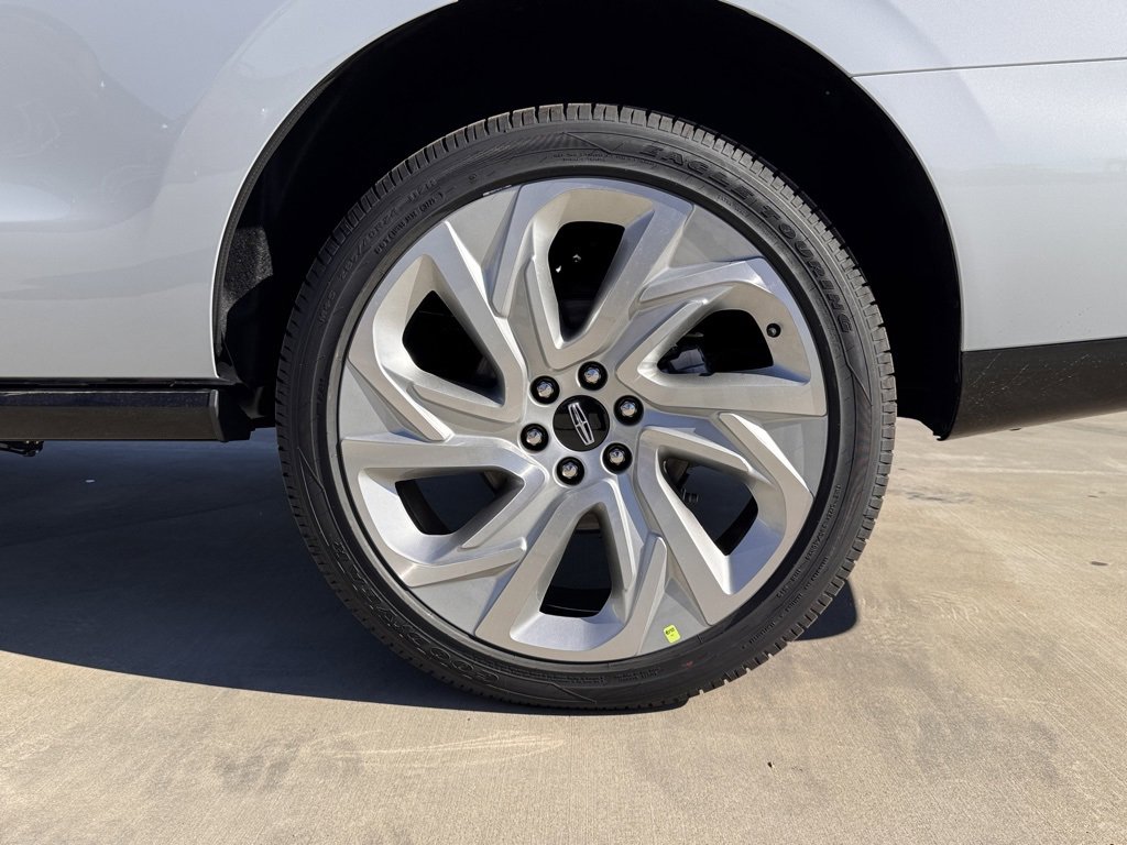 New 2025 Lincoln Navigator Black Label image 15