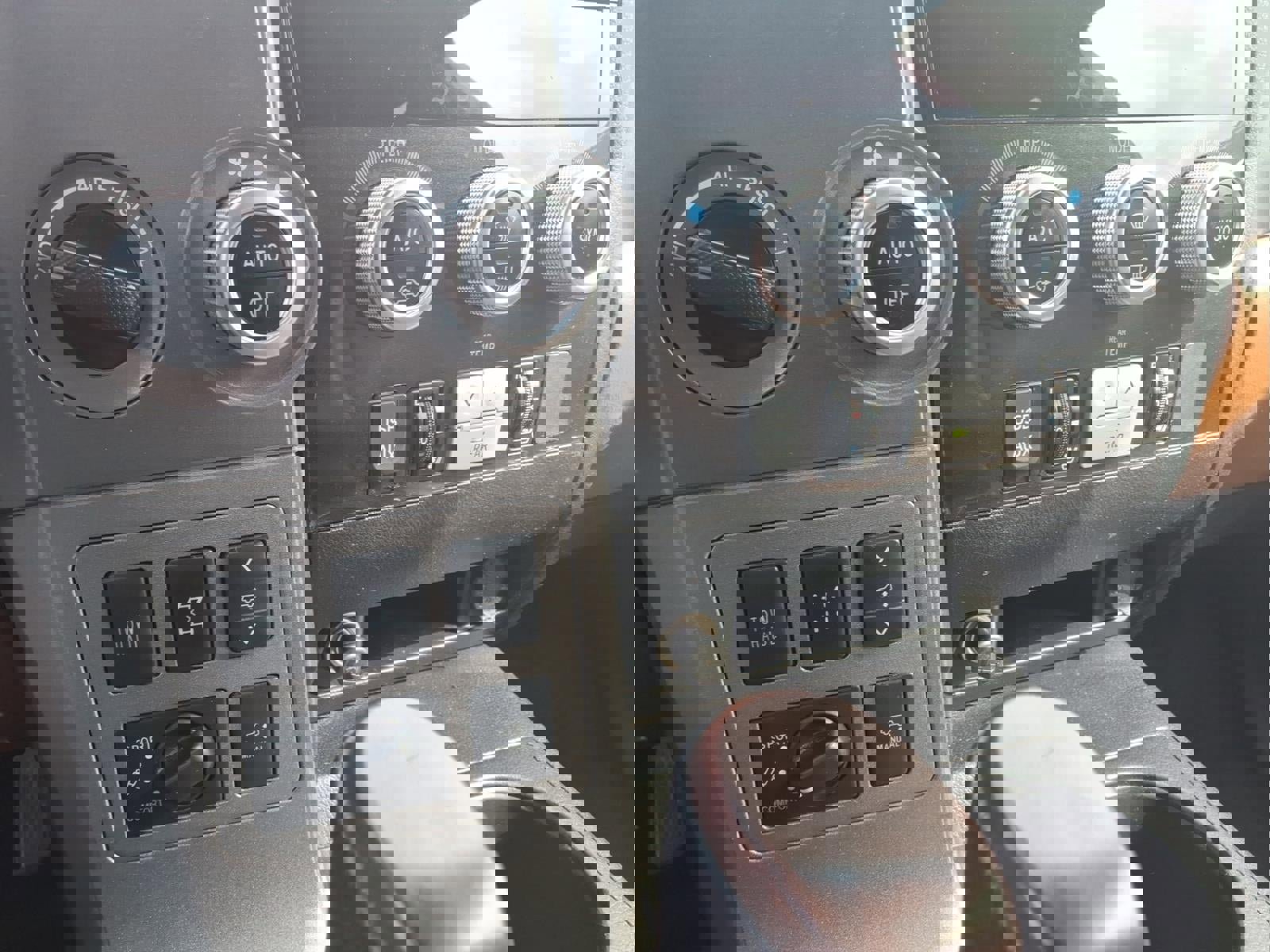 Used 2016 Toyota Sequoia Platinum image 11