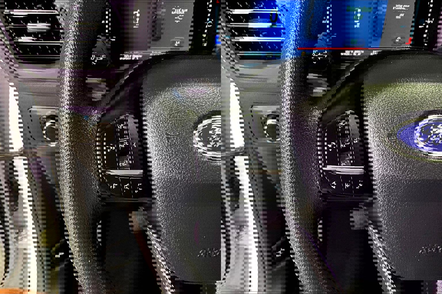 Used 2025 Ford Escape Active image 11