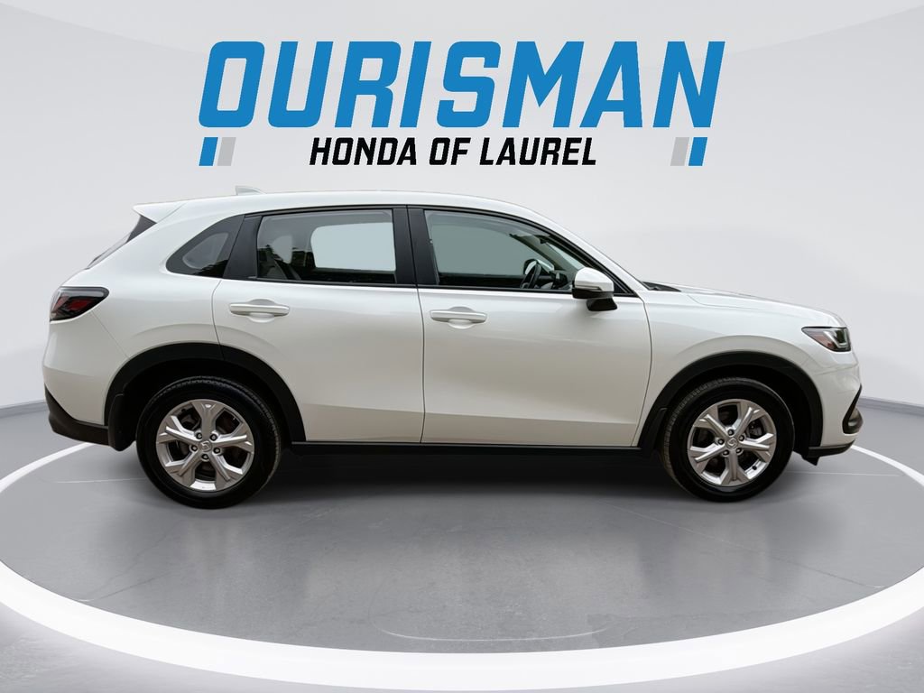 Used 2024 Honda HR-V LX image 9