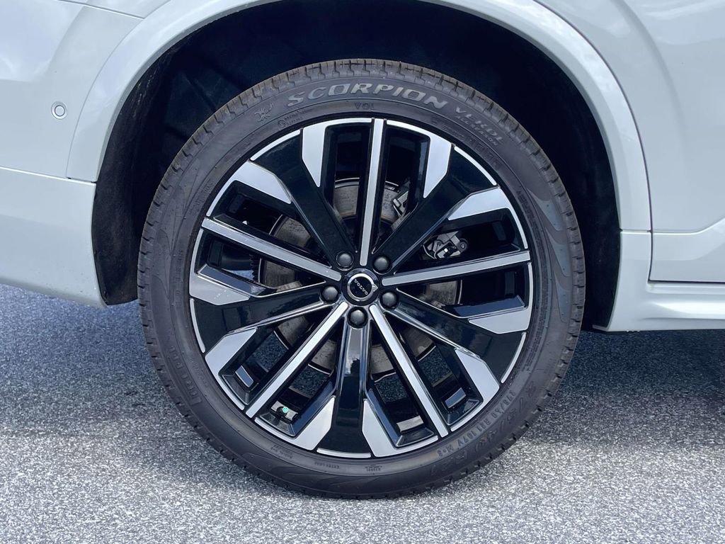 New 2026 Volvo XC90 T8 Ultra w/ Protection Package Premier image 33