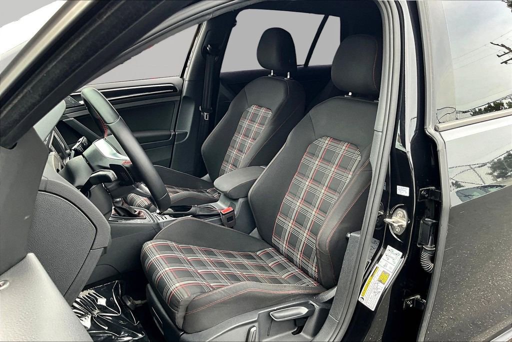 Used 2017 Volkswagen GTI S FWD image 20