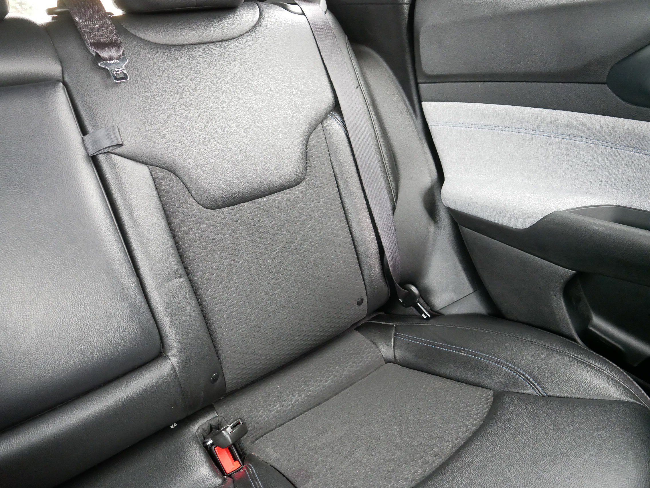 Certified 2024 Jeep Compass Latitude image 14