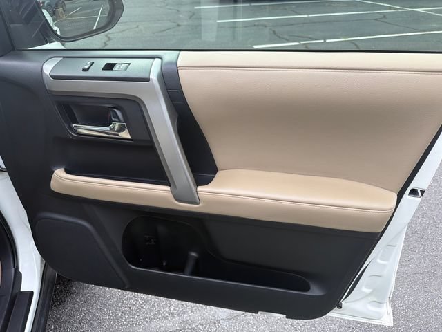 Used 2022 Toyota 4Runner SR5 Premium w/ Moonroof Package RWD image 16