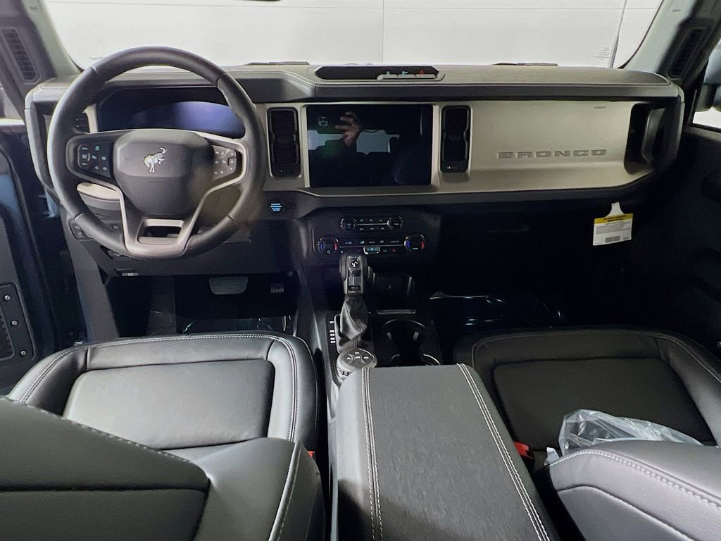 New 2025 Ford Bronco Outer Banks image 7