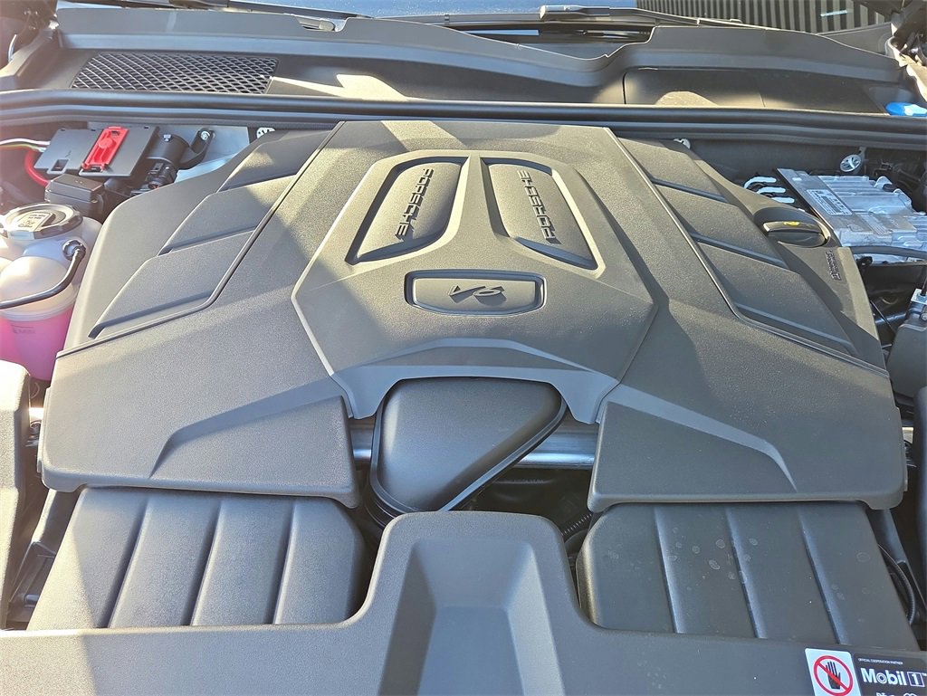 New 2026 Porsche Cayenne Coupe image 32