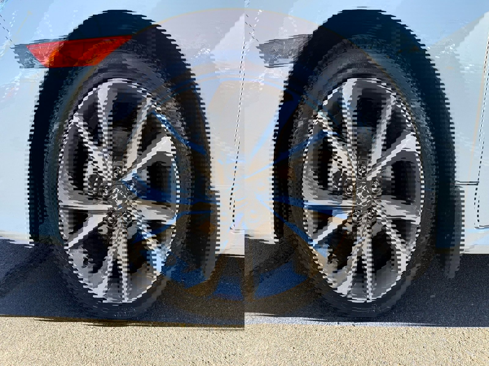 Used 2021 Honda Civic Touring image 11