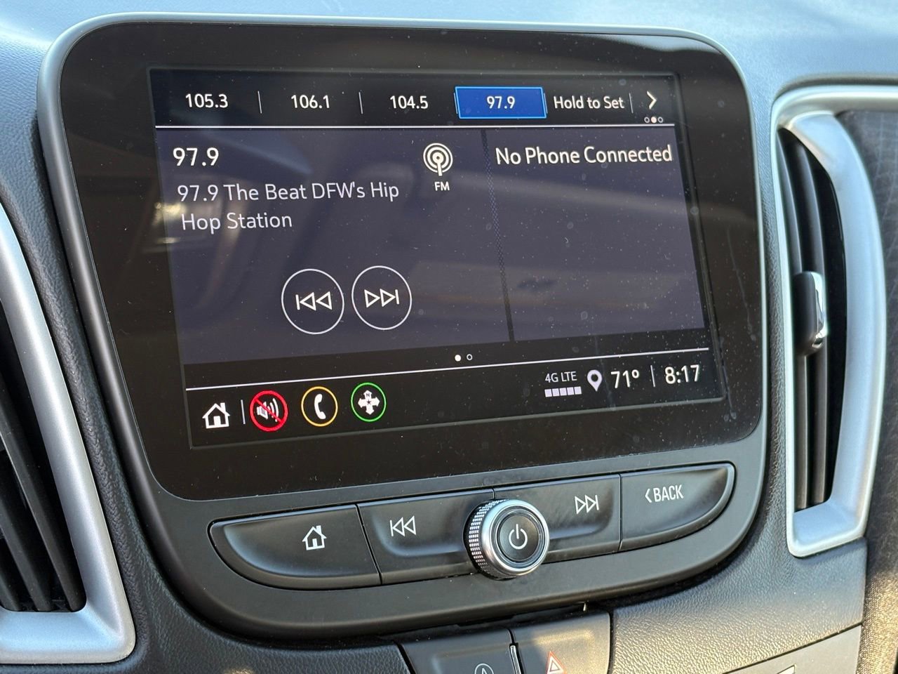 Used 2025 Chevrolet Malibu LS image 23