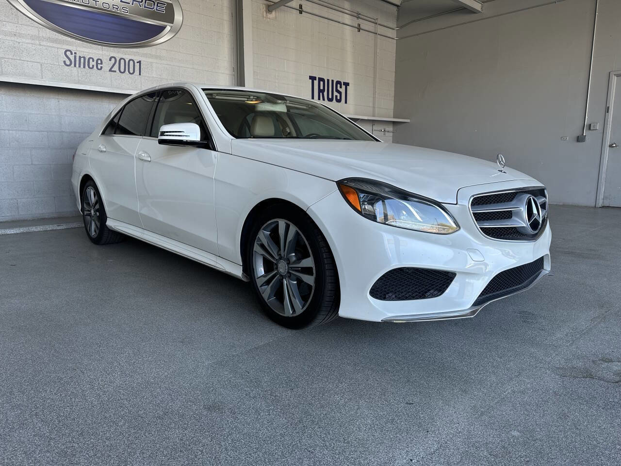 Used 2015 Mercedes-Benz E 350 Sedan image 5
