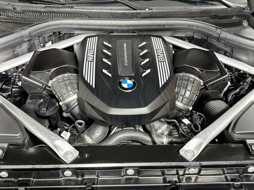 Used 2022 BMW X5 M50i AWD/4WD image 23