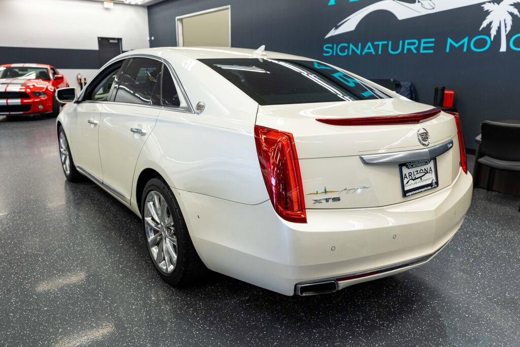 Used 2013 Cadillac XTS Platinum image 7
