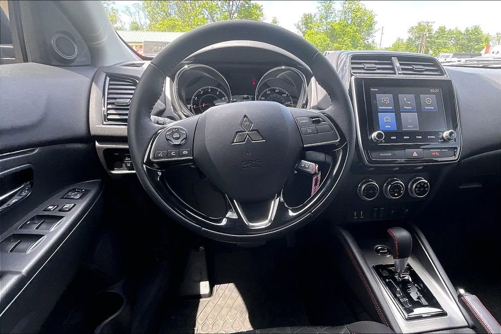 Used 2024 Mitsubishi Outlander Sport LE AWD/4WD image 5