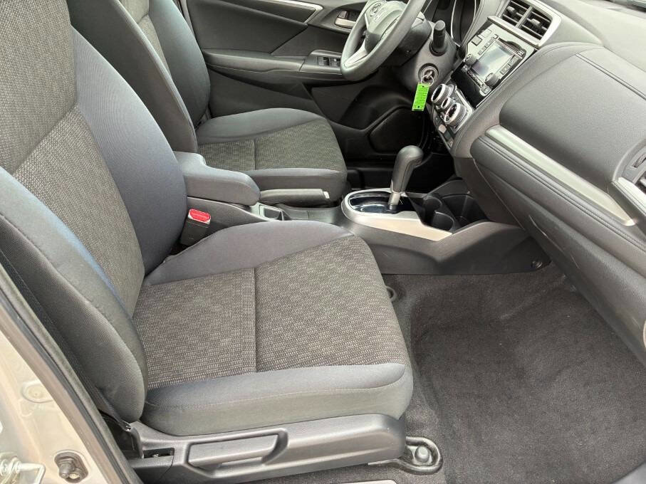 Used 2015 Honda Fit LX image 24