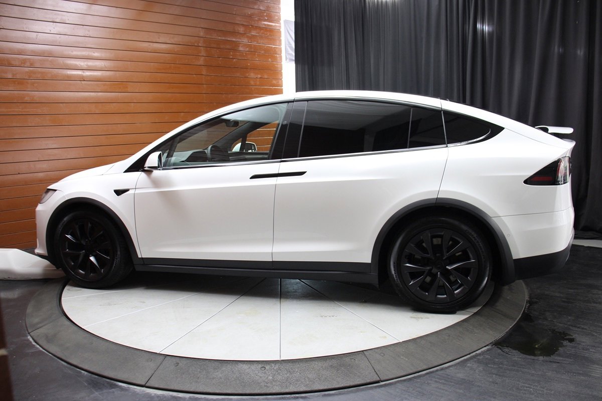 Used 2023 Tesla Model X AWD/4WD image 12