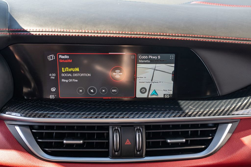 Used 2021 Alfa Romeo Stelvio Quadrifoglio image 26