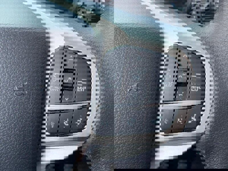 Used 2021 Ford Explorer XLT w/ Equipment Group 202A image 19