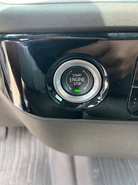 Used 2022 GMC Sierra 1500 SLT AWD/4WD image 21