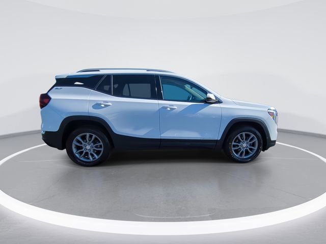 Used 2024 GMC Terrain SLT image 9