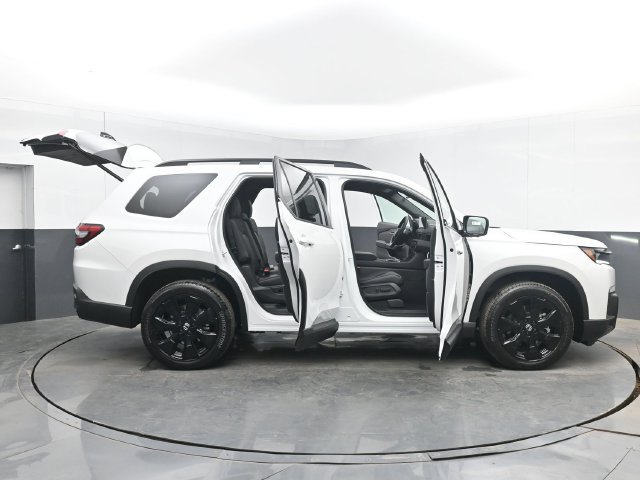 New 2026 Honda Pilot Black Edition image 56