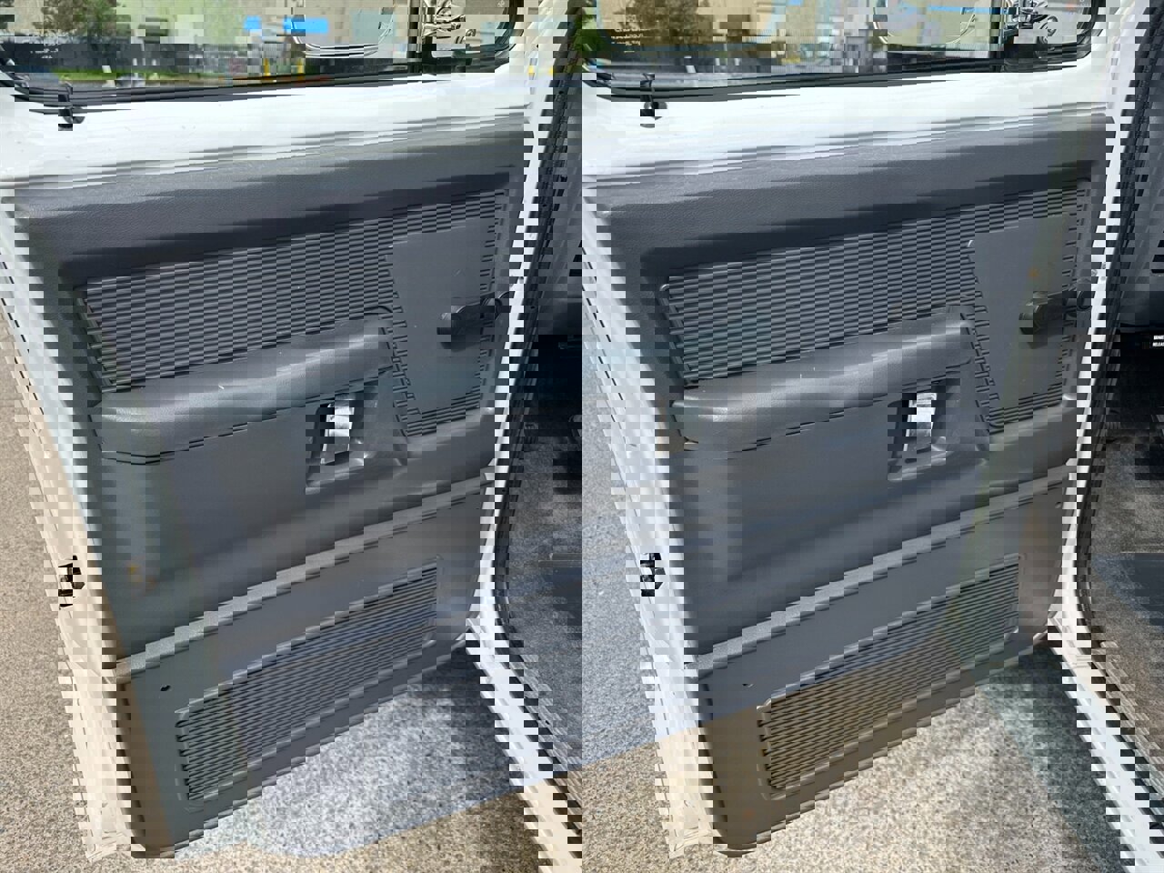 Used 1991 Dodge D/W Truck 250 image 31