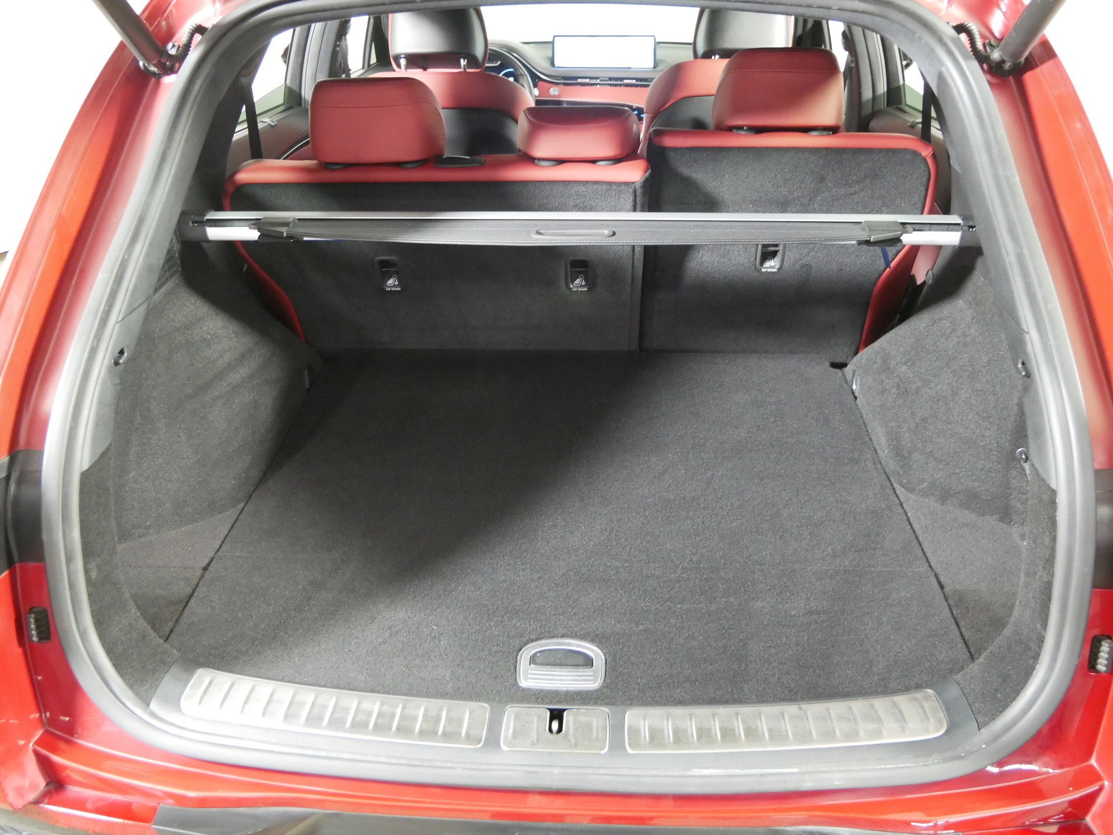 Used 2023 Genesis GV70 3.5T Sport w/ Sport Prestige Package image 18