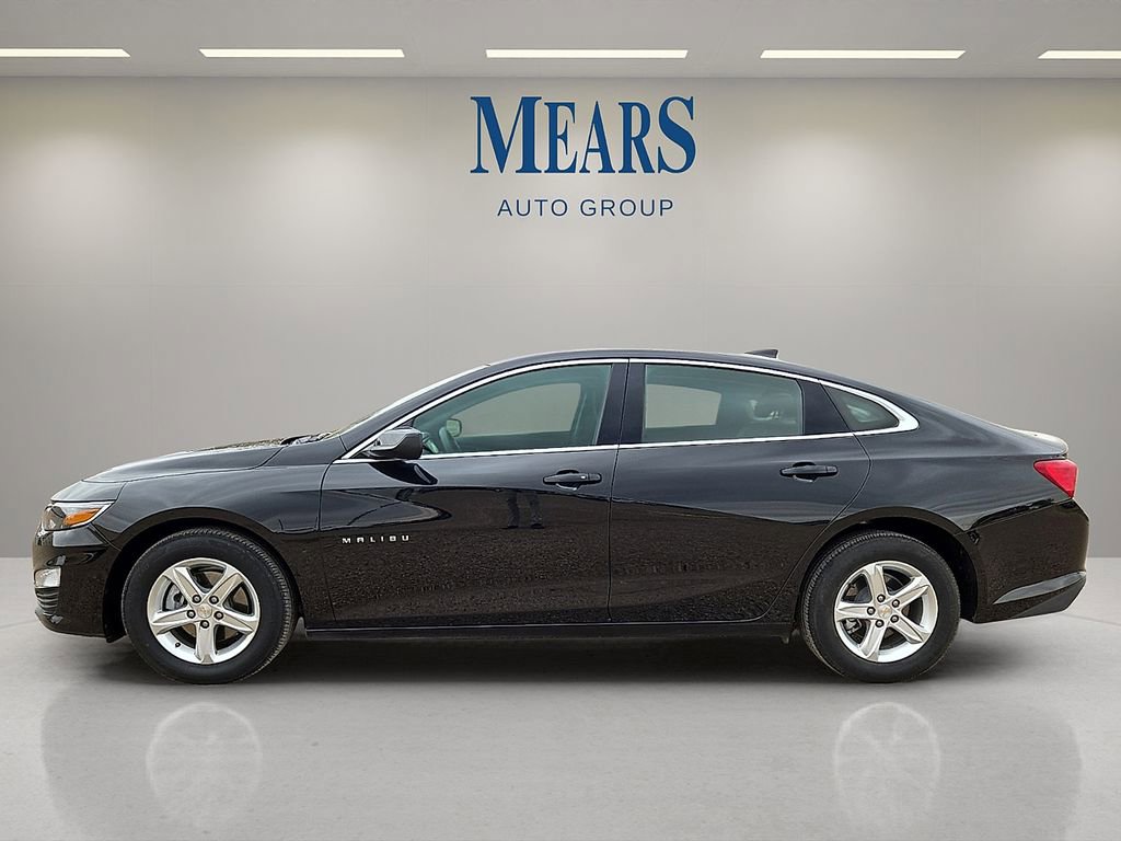 Used 2024 Chevrolet Malibu LS FWD image 2