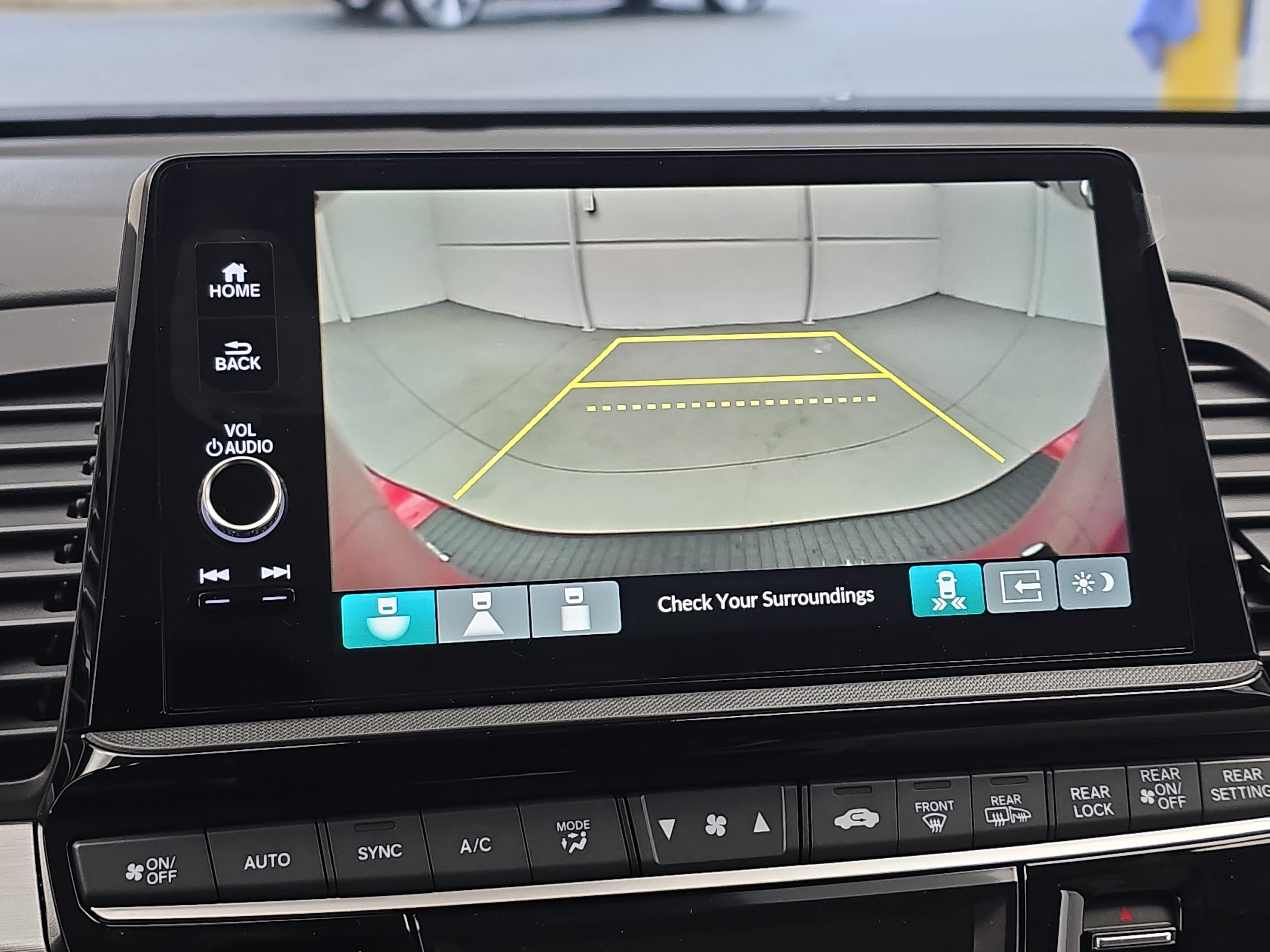 New 2027 Honda Odyssey Touring image 24