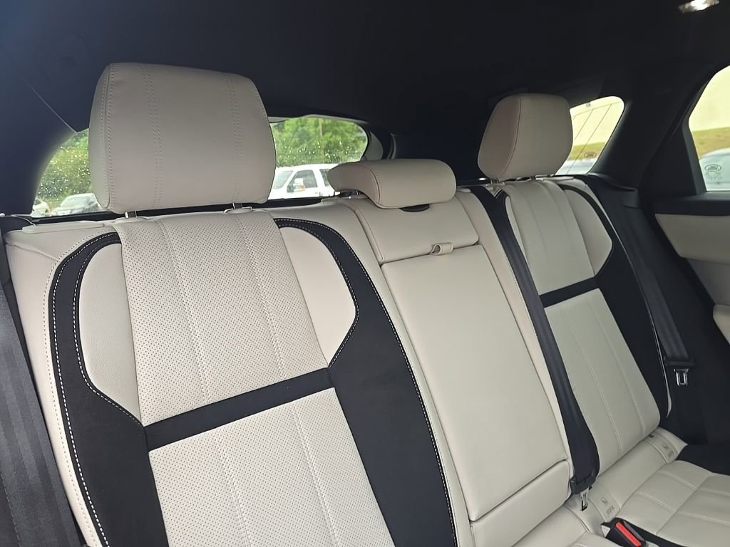Used 2019 Land Rover Range Rover Velar R-Dynamic SE AWD/4WD image 21